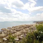 Apart-hotel Etara 4 Complex