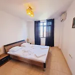 Etara 4 Complex Apart-hotel 4*