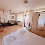 Apart-hotel Etara 4 Complex 4*