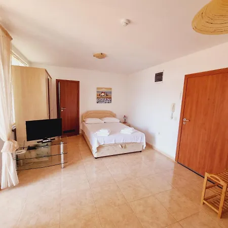 Etara 4 Complex מלון דירות 4*